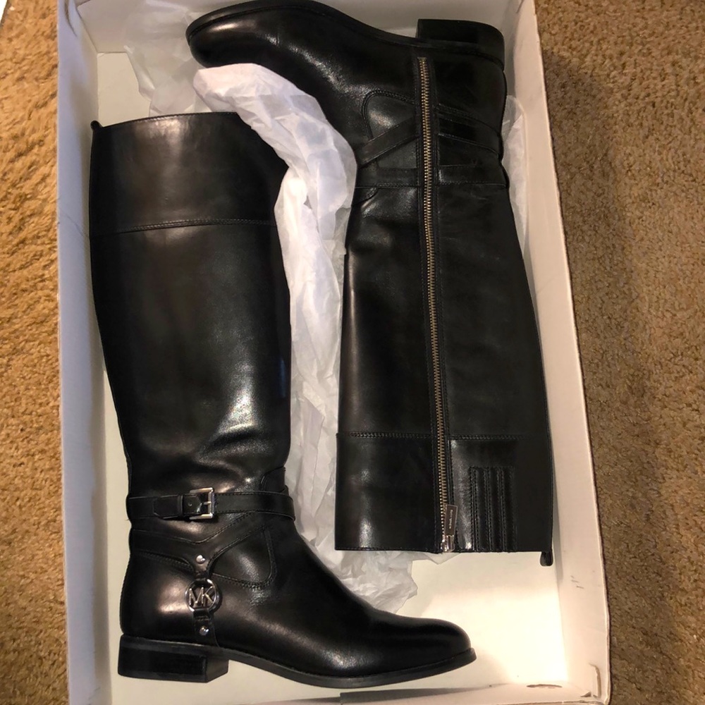 🎉1 day sale🎉Michael kors riding boots 👢